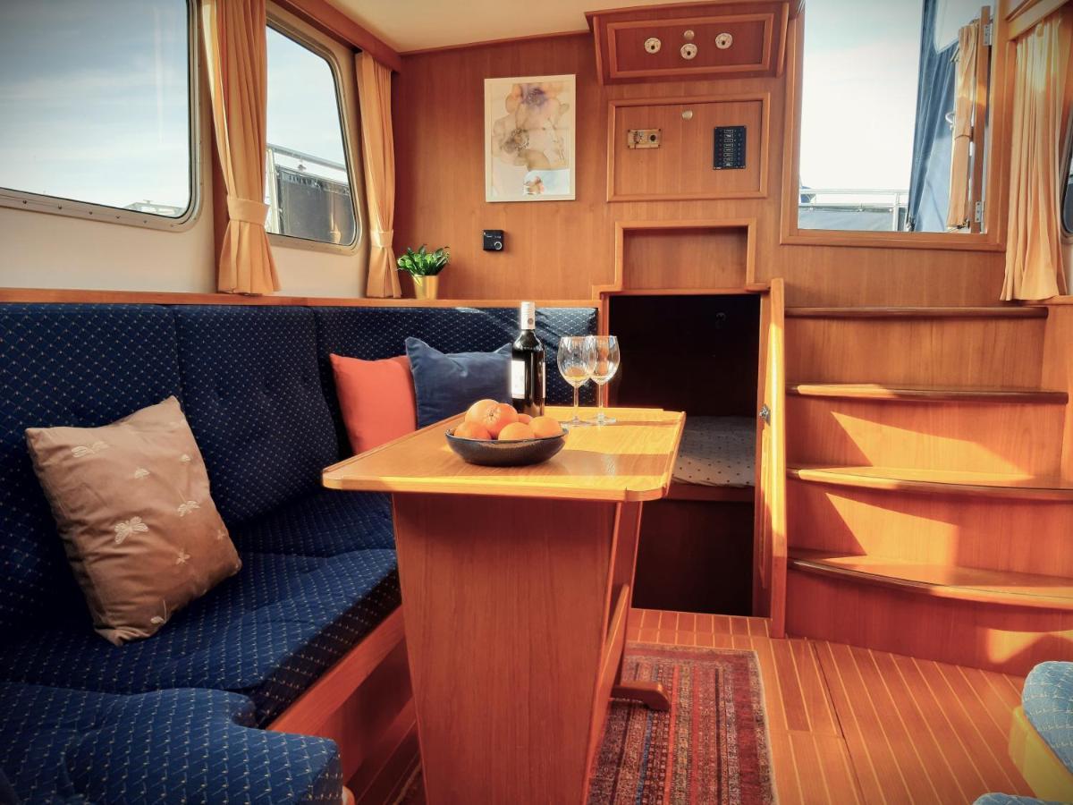 ホテル Motor Yacht Amazone アムステルダム エクステリア 写真