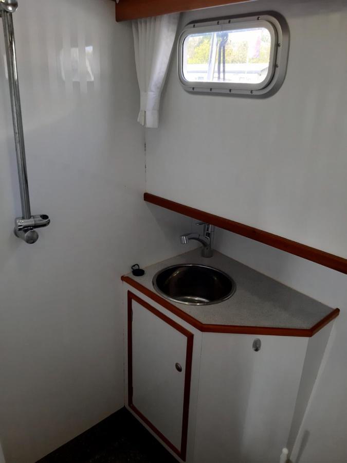 ホテル Motor Yacht Amazone アムステルダム エクステリア 写真