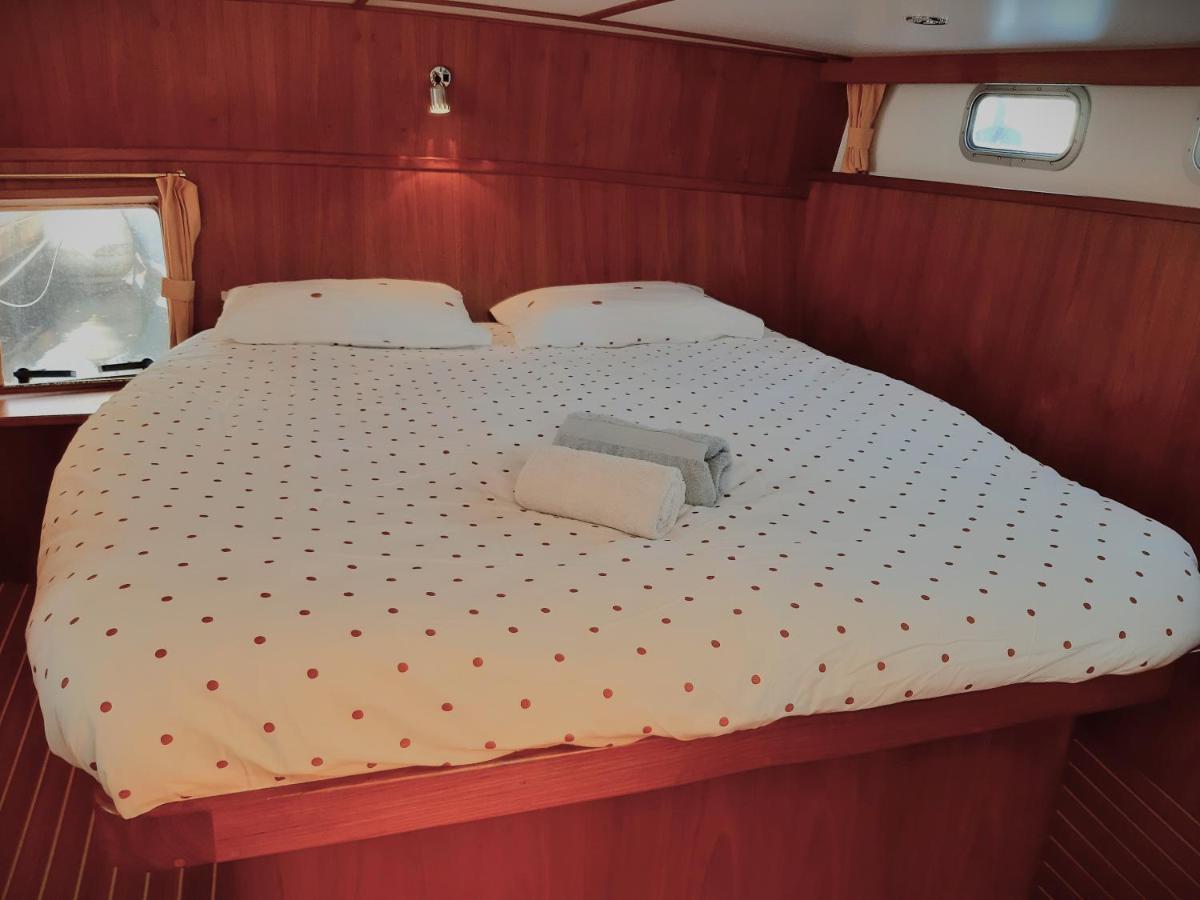 ホテル Motor Yacht Amazone アムステルダム エクステリア 写真